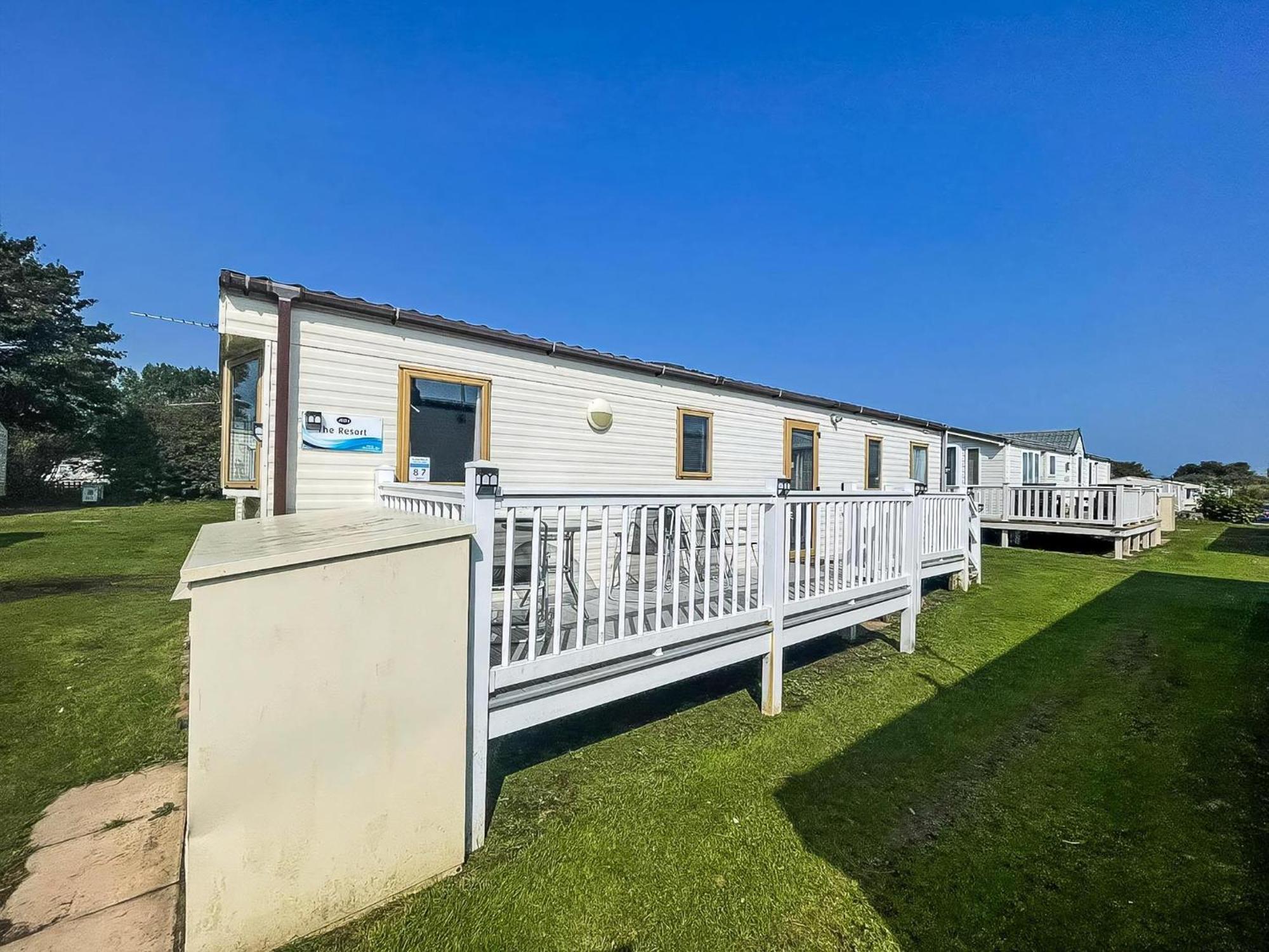 8 Berth Caravan With Decking At Sunnydale In Lincolnshire Ref 35087S Louth  Εξωτερικό φωτογραφία