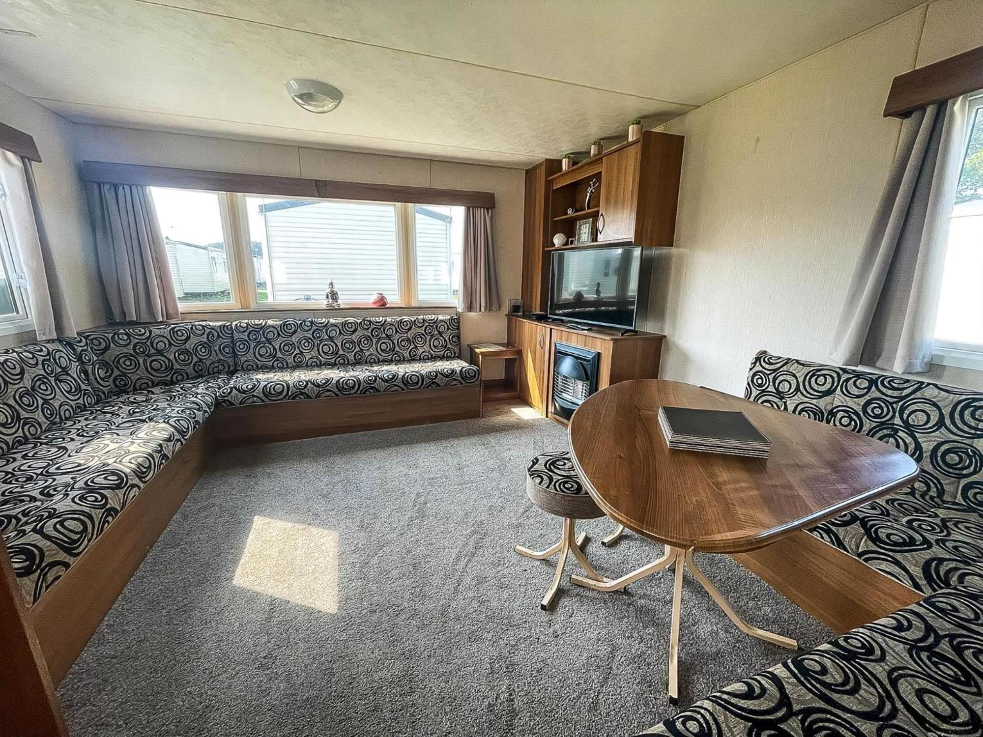 8 Berth Caravan With Decking At Sunnydale In Lincolnshire Ref 35087S Louth  Εξωτερικό φωτογραφία