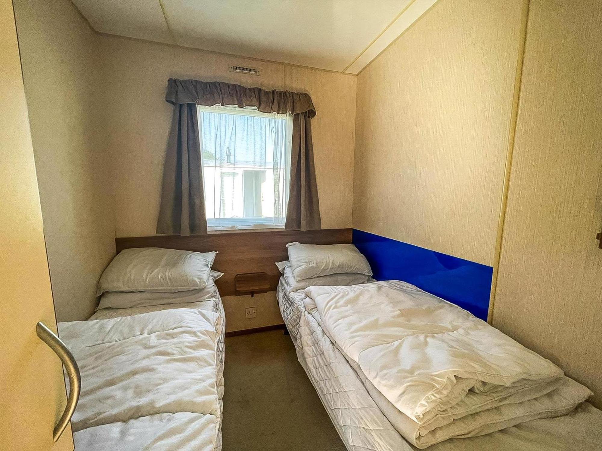 8 Berth Caravan With Decking At Sunnydale In Lincolnshire Ref 35087S Louth  Εξωτερικό φωτογραφία