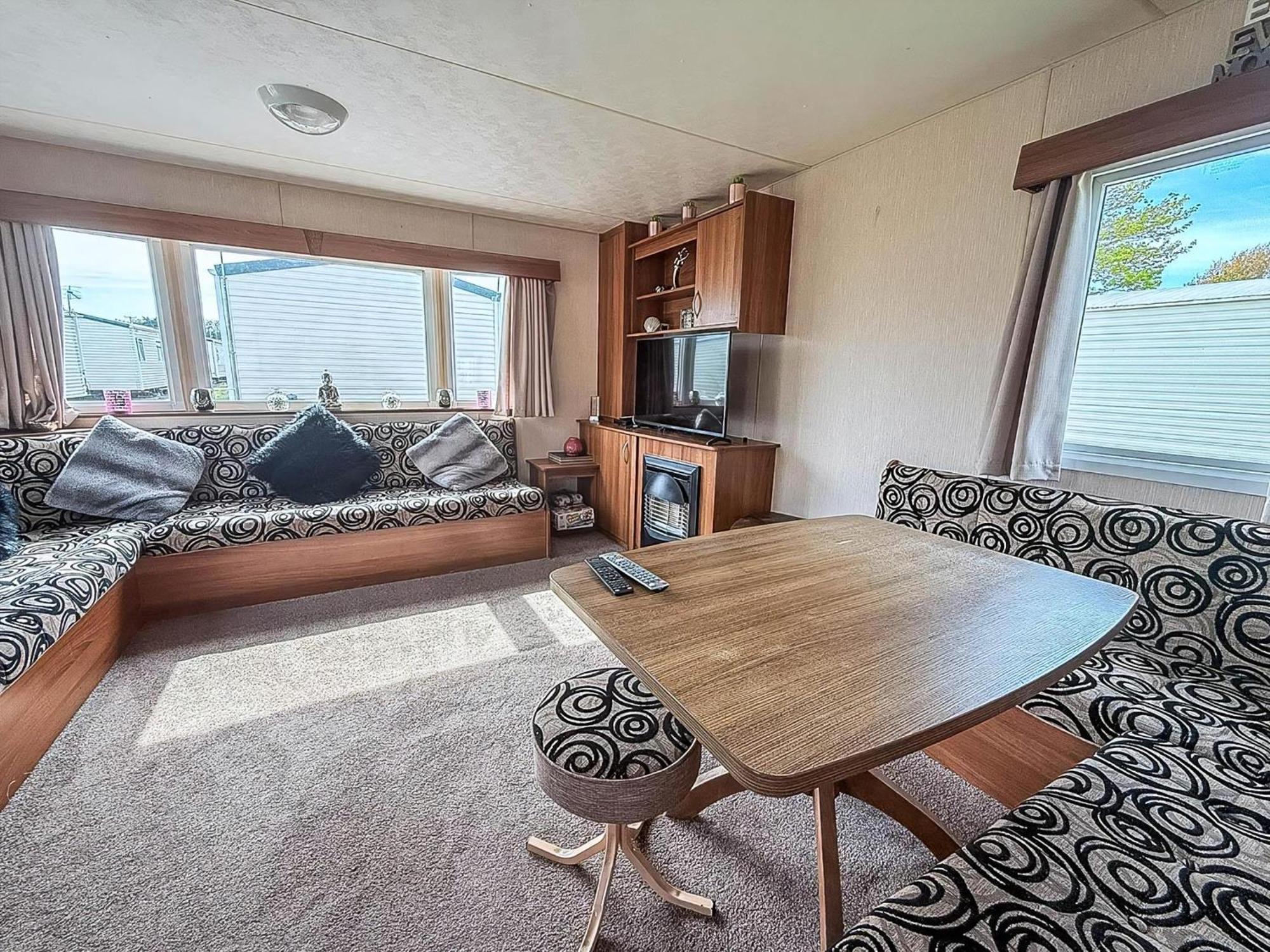 8 Berth Caravan With Decking At Sunnydale In Lincolnshire Ref 35087S Louth  Εξωτερικό φωτογραφία